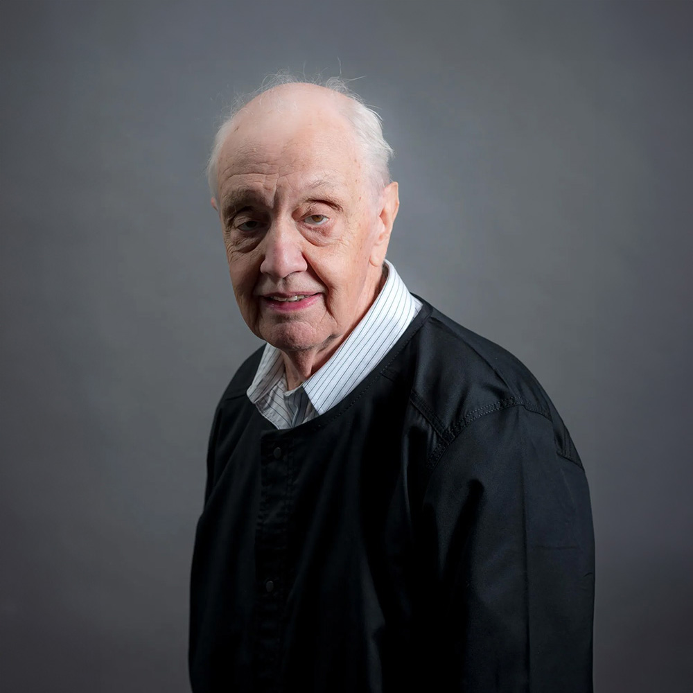 Dr. Aaron Tropmann   Dr. Gary Oyster  | Sports Mouthguards, Veneers and Ceramic Crowns